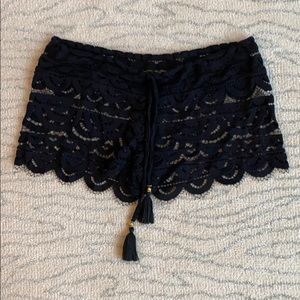 Pily Q cover up short with tassels